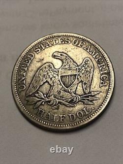 1858-P Demi-dollar assis Liberté complète. Type de pièce